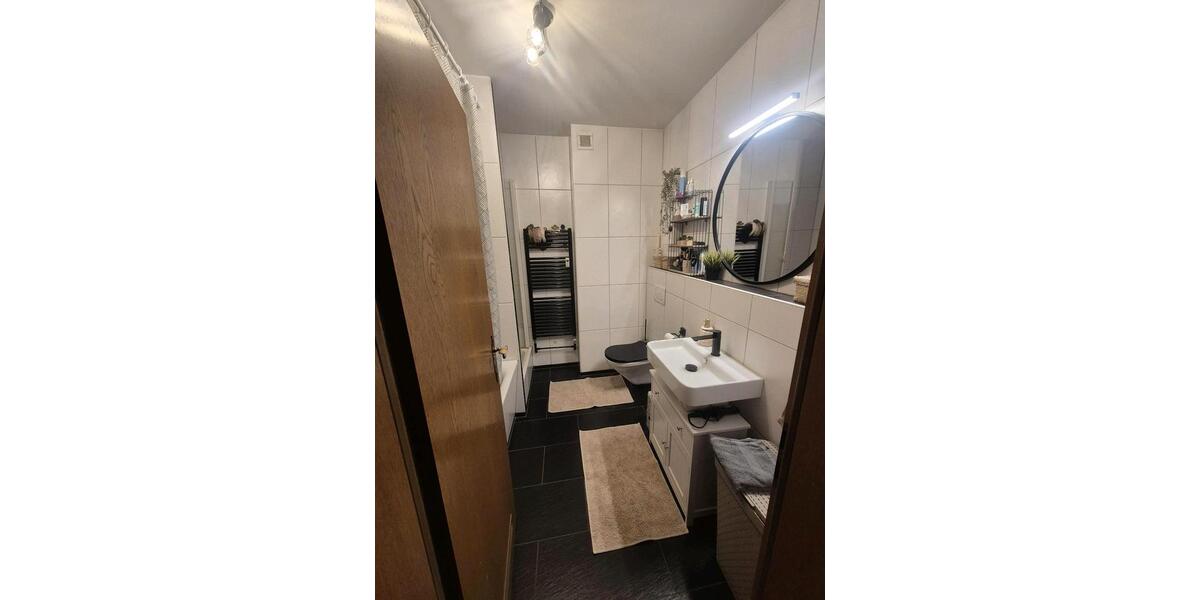 Dachgeschoßwohnung Herne Wanne - 3 Zimmer, 75 m&sup2;, 150.000&euro; | Angebot:26003553