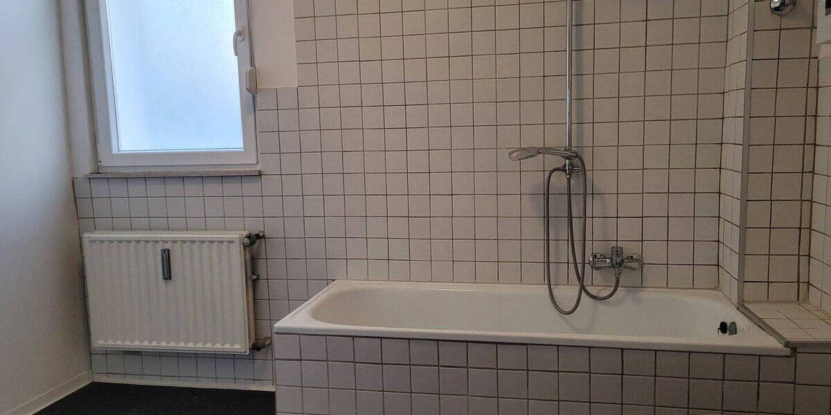 Etagenwohnung Bochum Hofstede - 3 Zimmer, 88 m&sup2;, 765&euro; | Angebot:25970738
