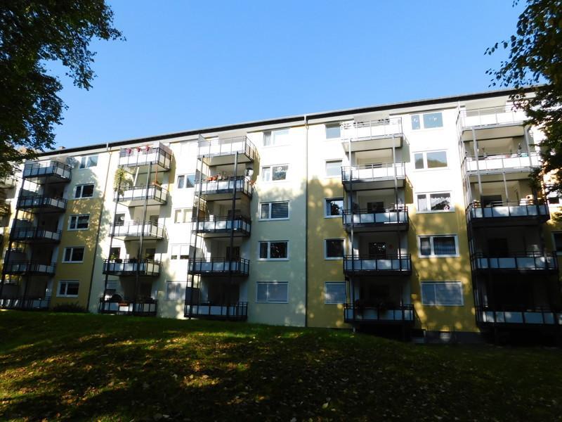 Schöne 4-Zimmer-Wohnung mit Balkon frei! zimmer