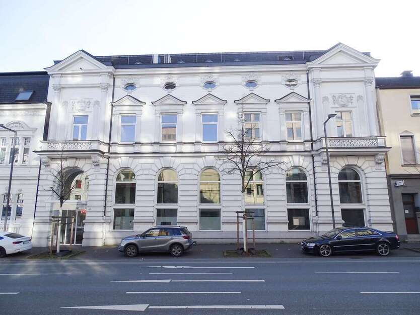 Büro in Recklinghausen 2.700.000 € 1130 m²
