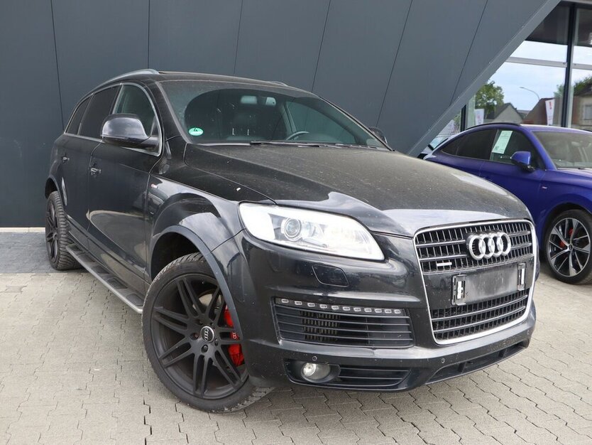 Q7 4.2 TDI QUATTRO S-LINE / 7-SITZE / PANORAMA