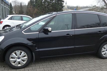 Ford S-Max 131.000 km 9.200 &euro; Bergkamen 59192