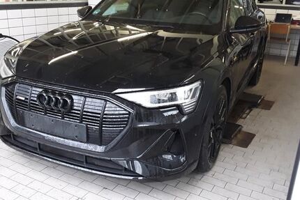 Audi e-tron 31.215 km 31.910 &euro; Hagen 58091