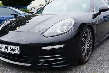 Porsche Panamera 107.500 km 37.950 € Bönen 59199
