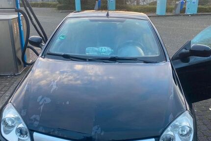 Opel Tigra 136.000 km 950 &euro; Gelsenkirchen 45886