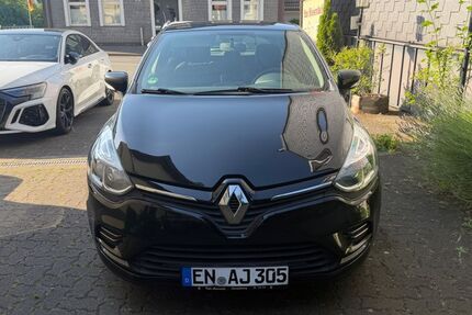 Renault Clio 126.000 km 5.399 &euro; Gevelsberg 58285