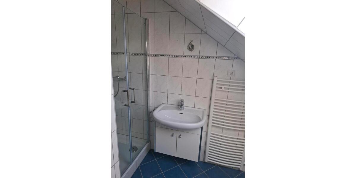 Dachgeschoßwohnung Dortmund Huckarde - 3 Zimmer, 74 m&sup2;, 560&euro; | Angebot:24748680