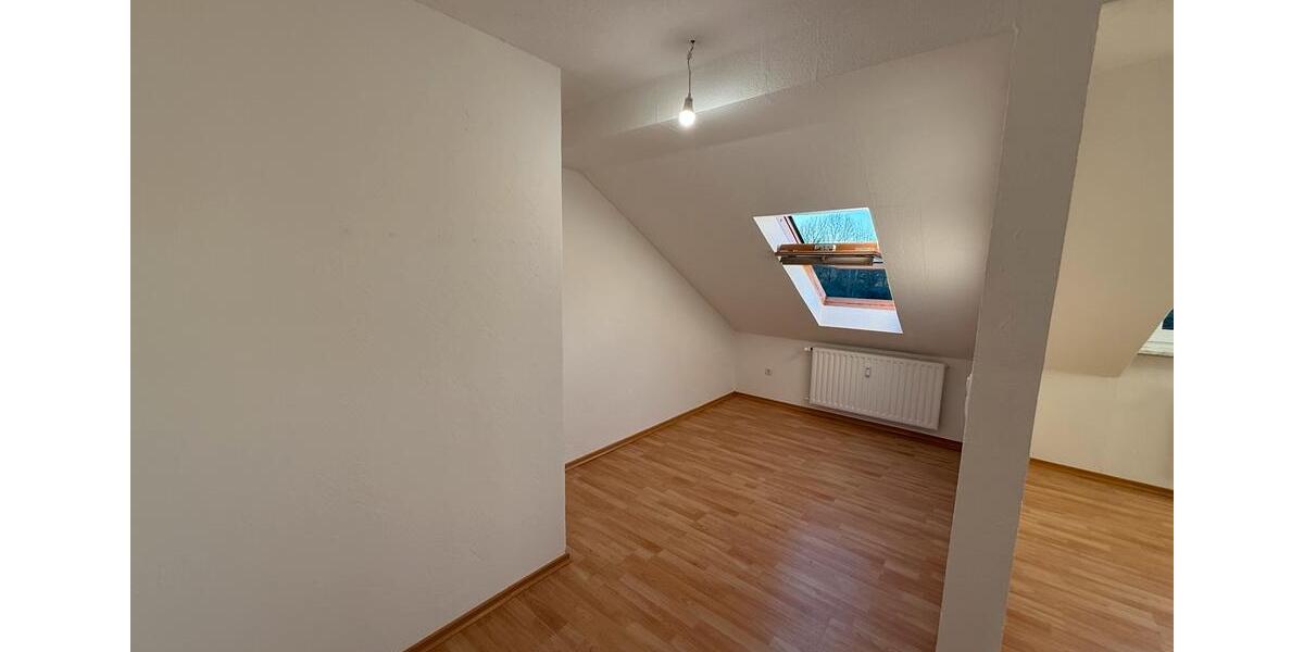 Dachgeschoßwohnung Hagen Hagen-Nord - 3 Zimmer, 78 m&sup2;, 900&euro; | Angebot:24789139