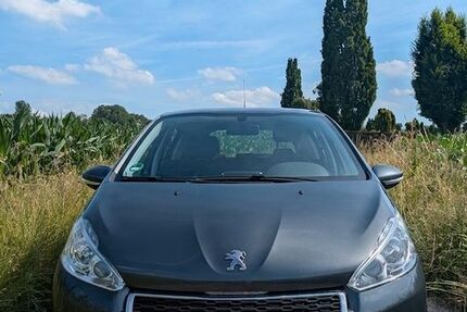 Peugeot 208 61.000 km 5.600 &euro; Lünen 44532
