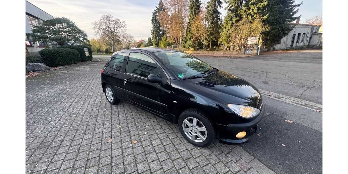 Peugeot 206 150.000 km 1.999 &euro; Unna 59427