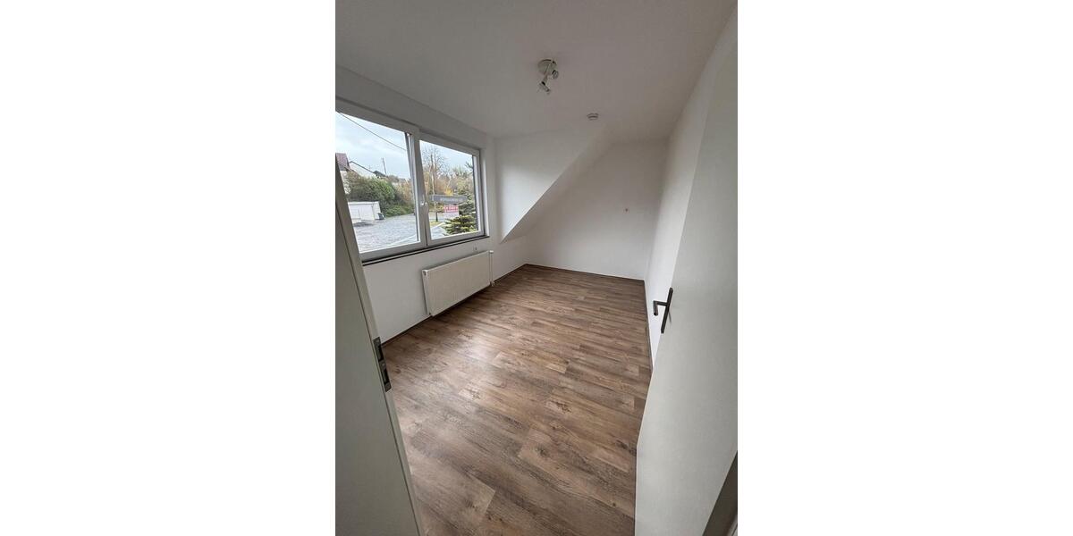 Einfamilienhaus Unna Hemmerde - 11 Zimmer, 268 m&sup2;, 595.000&euro; | Angebot:24945416