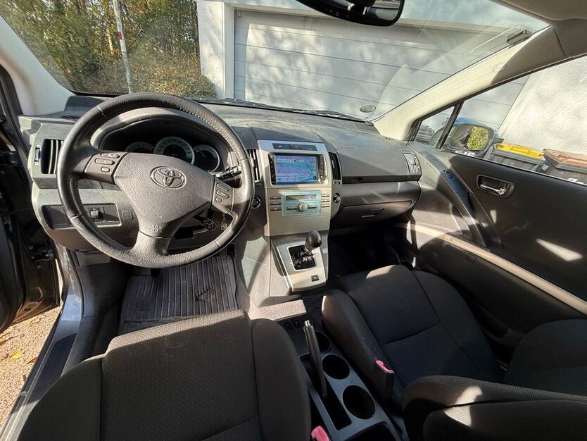 Toyota Corolla Verso 139.573 km 5.000 € Essen 45277