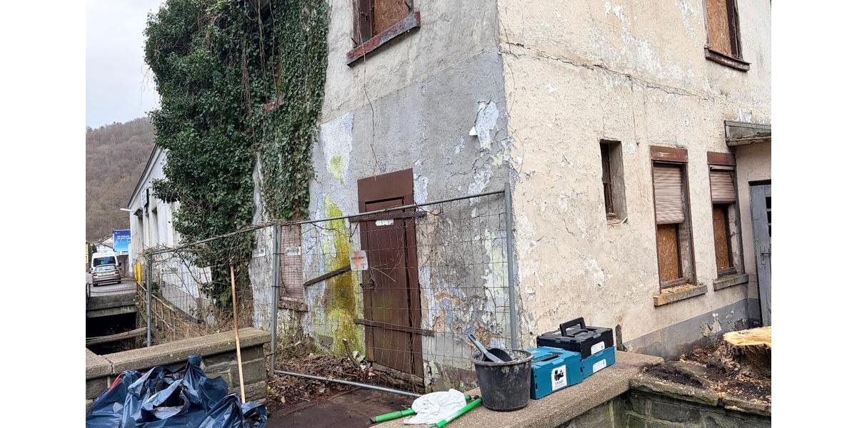 Einfamilienhaus Altena - 3 Zimmer, 110 m&sup2;, 80&euro; | Angebot:26426768