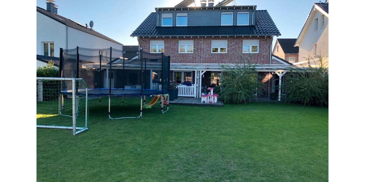 Doppelhaushälfte Dortmund Huckarde - 5 Zimmer, 165 m&sup2;, 2.200&euro; | Angebot:24567834