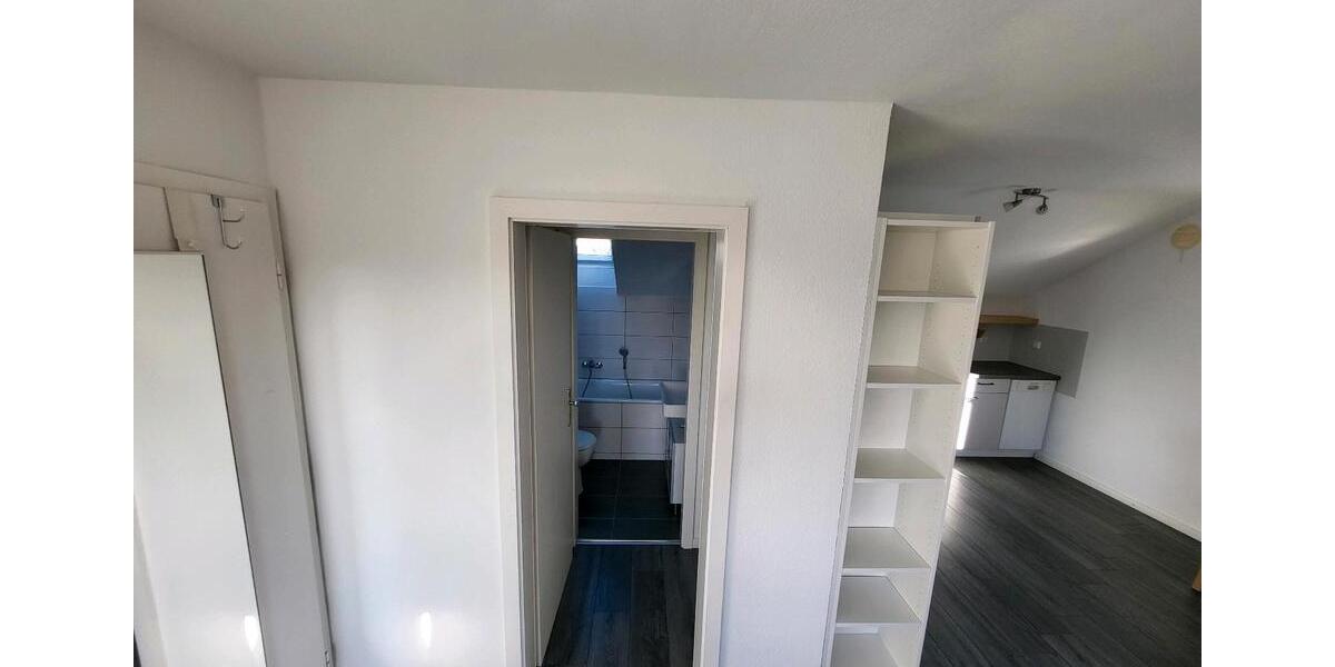 Dachgeschoßwohnung Hagen Hohenlimburg - 1 Zimmer, 40 m&sup2;, 400&euro; | Angebot:24704206