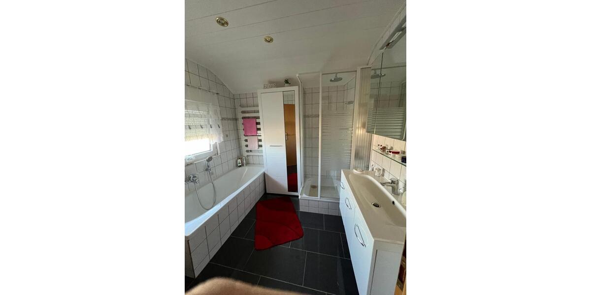 Dachgeschoßwohnung Iserlohn Sümmern - 1 Zimmer, 58 m&sup2;, 125.000&euro; | Angebot:26033994