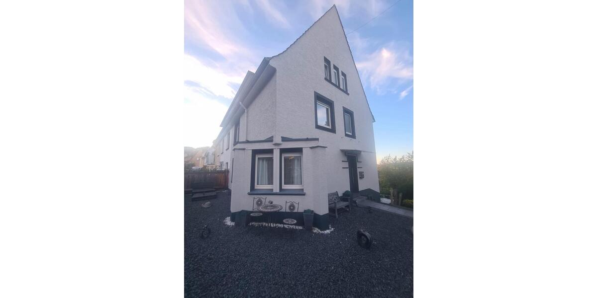 Reihenhaus Hagen Hohenlimburg - 5 Zimmer, 136 m&sup2;, 320.000&euro; | Angebot:24832236