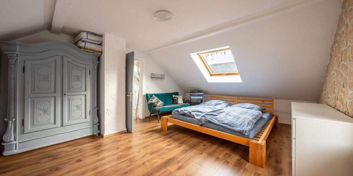 Doppelhaushälfte Dortmund Aplerbeck - 3 Zimmer, 96 m&sup2;, 299.000&euro; | Angebot:24557574
