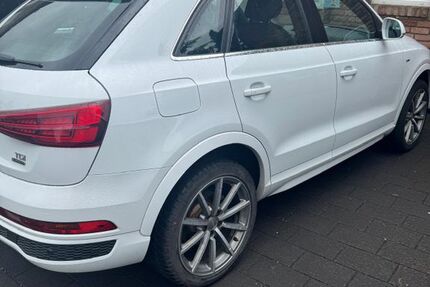 Audi Q3 176.387 km 18.990 &euro; Bochum 44803