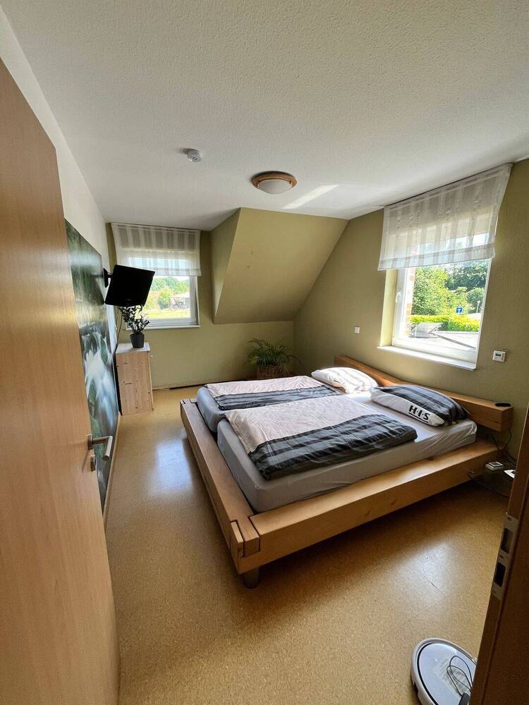 Einfamilienhaus mit Terrasse und gr. Garten