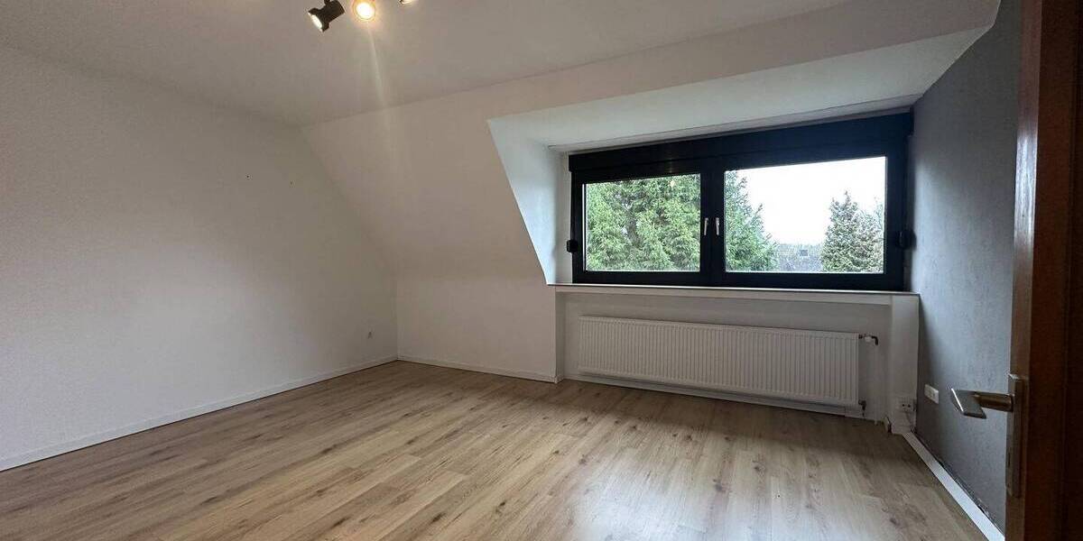Mehrfamilienhaus, Wohnhaus Recklinghausen Ost - 8 Zimmer, 166 m&sup2;, 365.000&euro; | Angebot:26585147