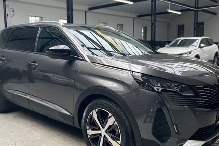 Peugeot 5008 49.000 km 26.870 € Velbert 42551