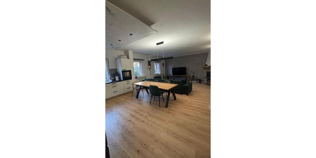 Etagenwohnung Bochum Bochum-Mitte - 4 Zimmer, 112 m&sup2;, 1.300&euro; | Angebot:25950748
