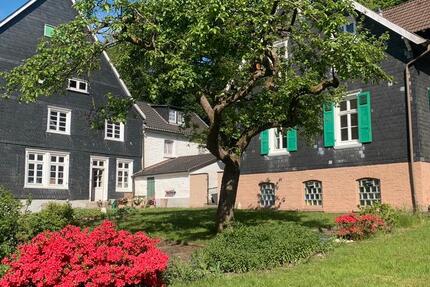 Moderne 3,5 Zimmer-Wohnung im Fachwerk mit Wintergarten