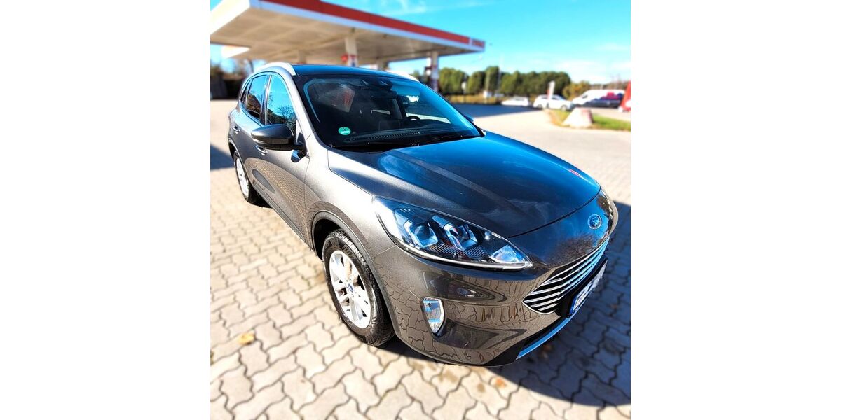 Ford Kuga 118.000 km 14.200 &euro; Bochum 44793
