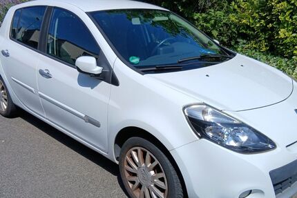 Renault Clio 129.000 km 5.500 &euro; Bochum 44805