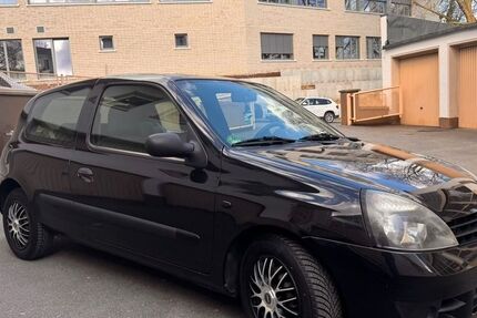 Renault Clio 216.000 km 2.399 &euro; Iserlohn 58636