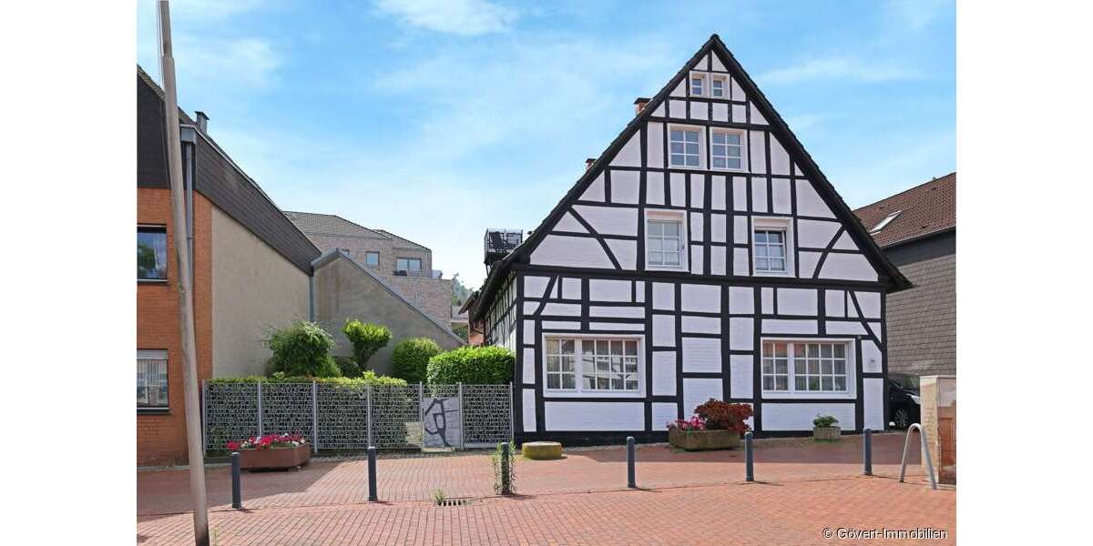 Einfamilienhaus Recklinghausen Berghausen - 8 Zimmer, 201 m&sup2;, 450.000&euro; | Angebot:26893203