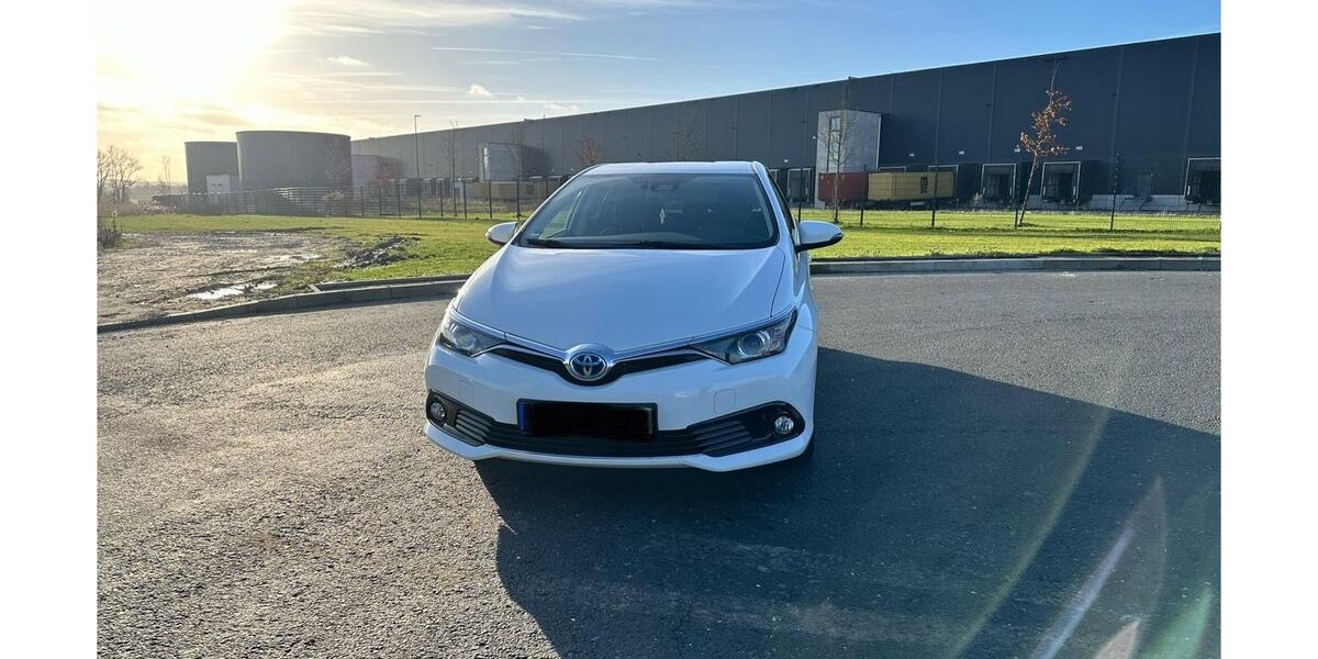 Toyota Auris 123.000 km 14.300 &euro; Dortmund 44328