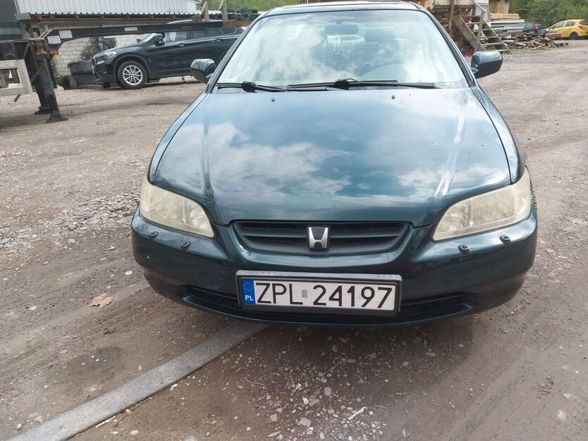 Honda Accord 277.000 km 1.390 € Dortmund 44143