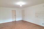 RE-Stuckenbusch! Ideal für Berufspendler: Renoviertes Appartement für berufstätige Einzelperson.