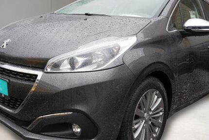 Peugeot 208 8.500 km 12.490 &euro; Dortmund 44263