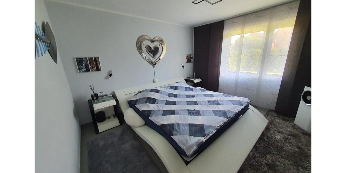 Erdgeschoßwohnung Dortmund Brackel - 5 Zimmer, 150 m&sup2;, 1.500&euro; | Angebot:24742416