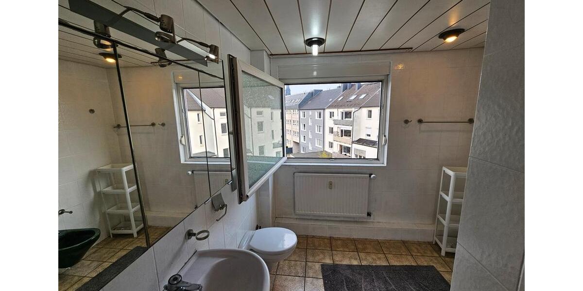 Dachgeschoßwohnung Bochum Bochum-Mitte - 1 Zimmer, 20 m&sup2;, 385&euro; | Angebot:25956661