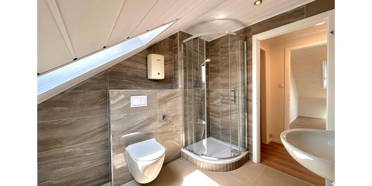 Doppelhaushälfte Iserlohn - 8 Zimmer, 155 m&sup2;, 1.399&euro; | Angebot:26248494