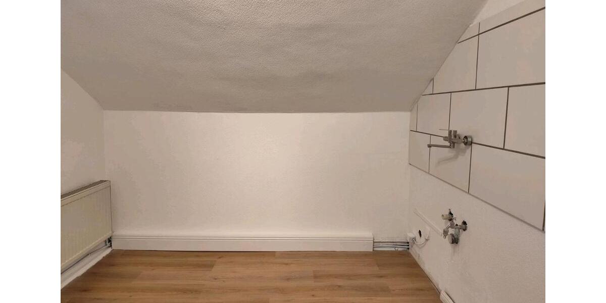 Dachgeschoßwohnung Iserlohn - 2 Zimmer, 46 m&sup2;, 580&euro; | Angebot:26311926