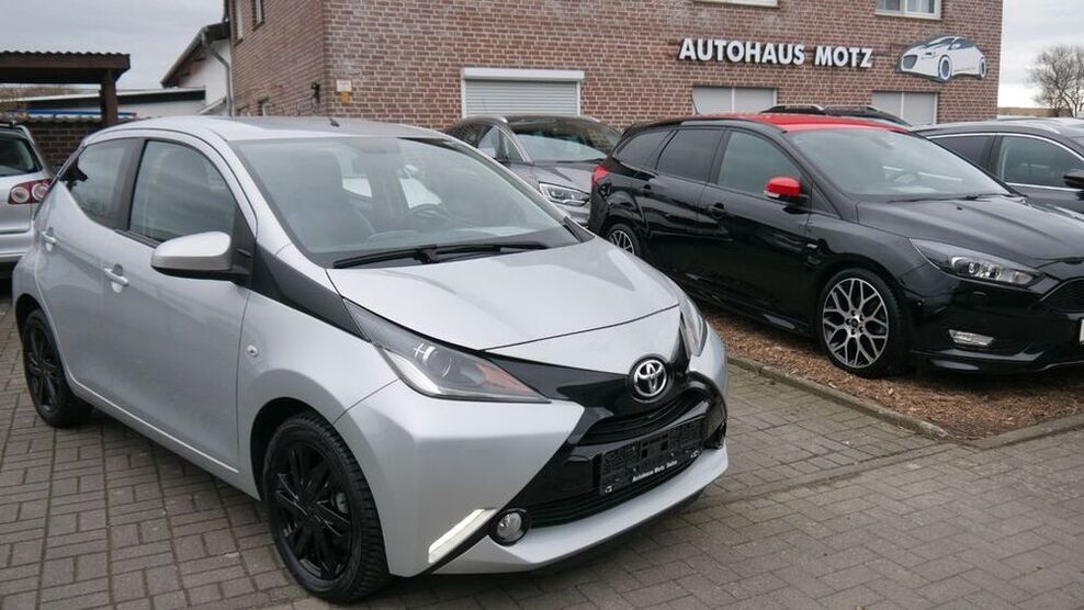 Aygo (X)