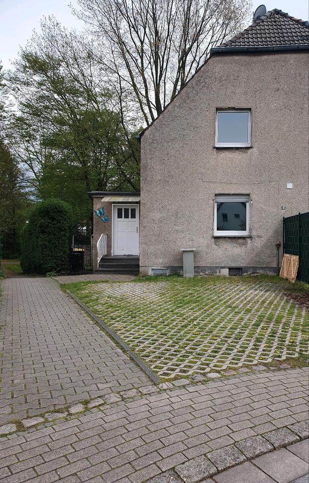 Zechenhaushälfte Provisionsfrei in Ge-Hassel zu verkaufen zimmer