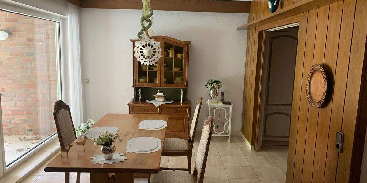 Etagenwohnung Dortmund Mitte - 3 Zimmer, 125 m&sup2;, 1.500&euro; | Angebot:24044054