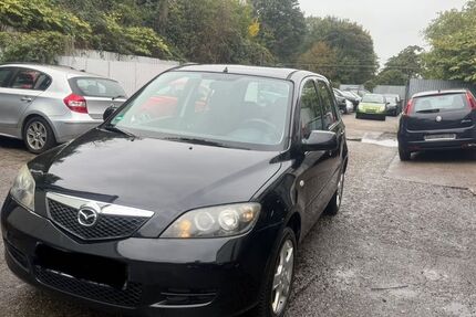 Mazda 2 209.000 km 1.800 € Essen 45143