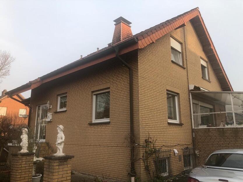 2 Familien Haus oder als 1 Großfamilie 483999-50000=439999€netto zimmer