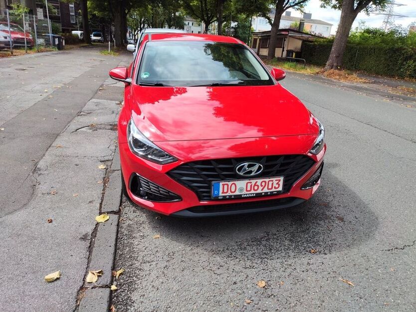 i30