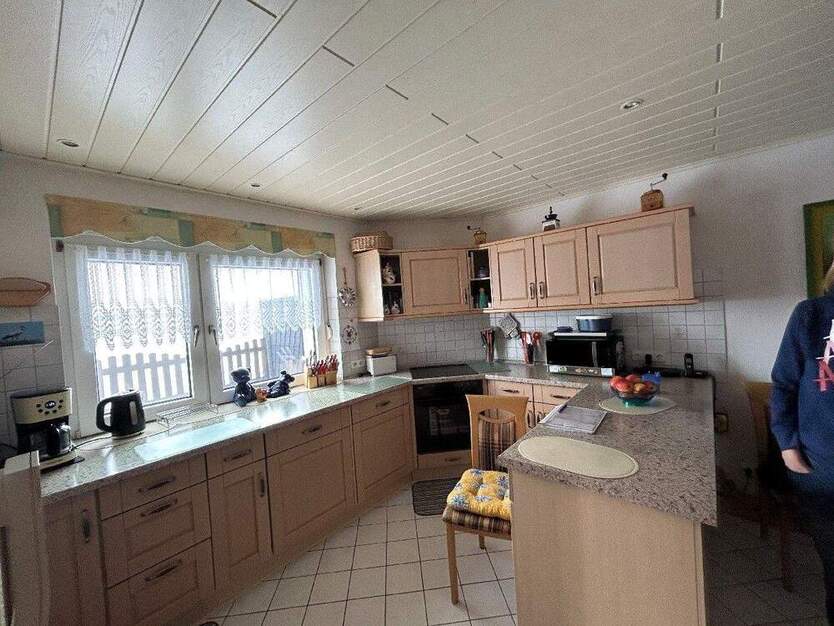 RUHE, NATUR UND WEITBLICK FAMILIENHAUS MIT GARAGE, TERRASSEN UND WEITERE LAND- UND GRÜNFLÄCHE 5 zimmer