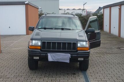 Jeep Grand Cherokee 225.619 km 7.250 &euro; Bochum 44867