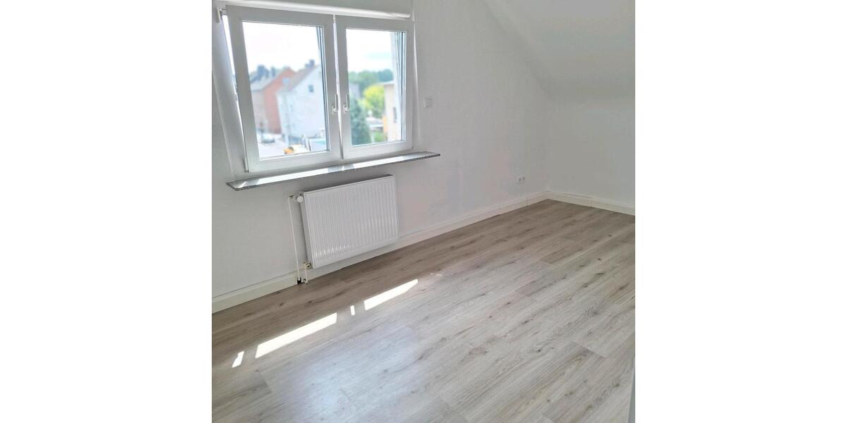 Dachgeschoßwohnung Dortmund Huckarde - 2 Zimmer, 65 m&sup2;, 580&euro; | Angebot:26007079