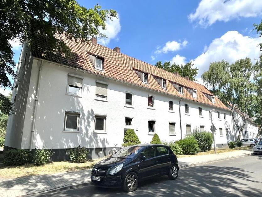 **Renovierte Wohnung mit modernem Tageslichtbad und eigenem Garten gewünscht? Dann zugreifen!** zimmer